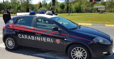 Inseguimento nel Roglianese: fermato un uomo, sarebbe stato trovato in possesso di banconote false
