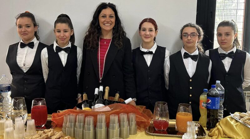Rogliano, Rosaria Succurro inaugura le nuove cucine della sezione “Alberghiero” dell’Istituto “Marconi-Guarasci”